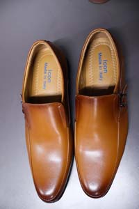 Timeless Leather Slip-On Shoes - Brown